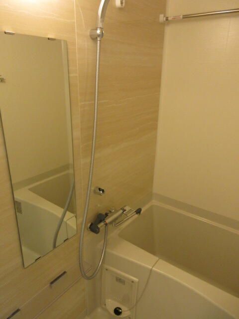 バス・シャワールーム　お風呂です