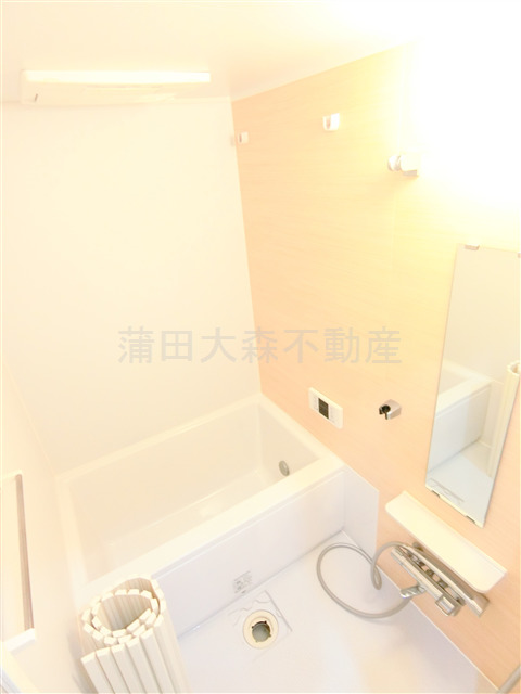 バス・シャワールーム　お風呂　浴室乾燥機追焚付き