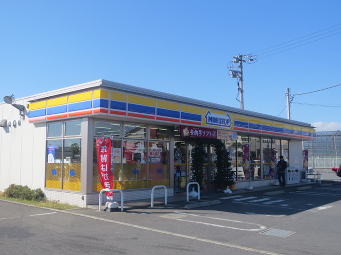 コンビニ　ミニストップ 綾瀬上土棚店（コンビニ）まで118m