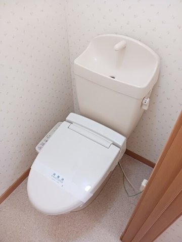 トイレ　ゆったりとした空間のトイレです
