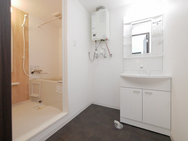 洗面設備　洗面化粧台付き♪