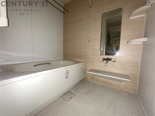 バス・シャワールーム　追炊き機能付きで便利！