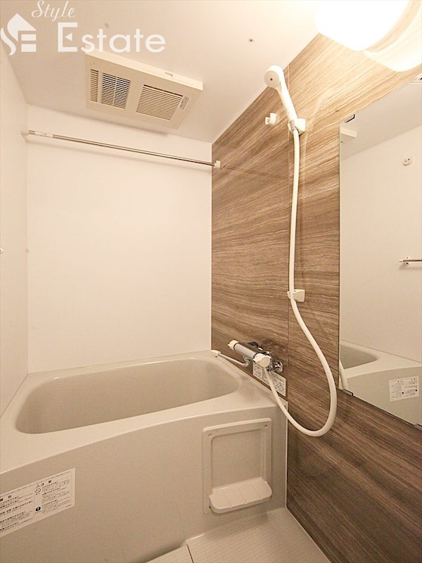 バス・シャワールーム　バスルーム