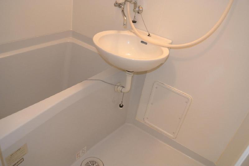 バス・シャワールーム　バス