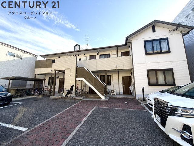 建物外観　敷地内駐車場あり！