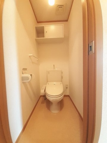 トイレ　清潔感のあるトイレです