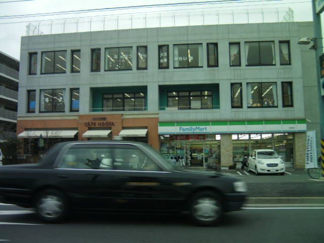 コンビニ　ファミリーマート北綱島店（コンビニ）まで449m