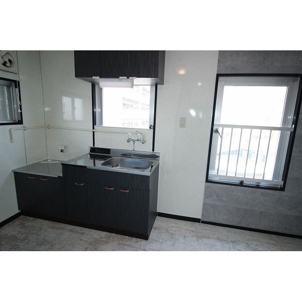 キッチン　※現況を優先します。