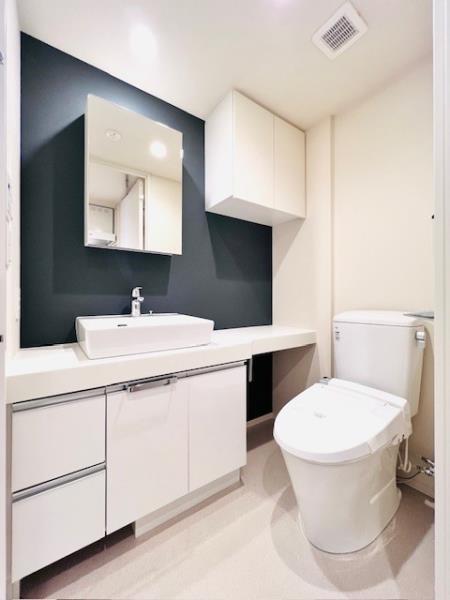 洗面設備　コンパクトで使いやすい洗面所