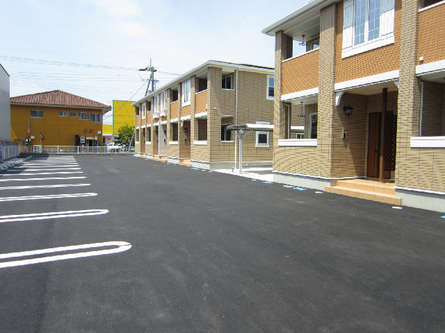 駐車場　駐車場