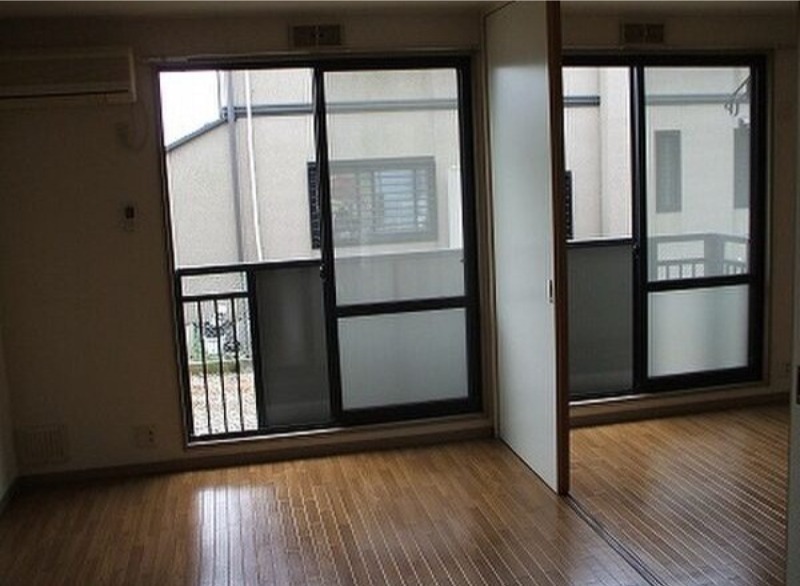 居室・リビング　図面と現状に相違がある場合には現状を優先