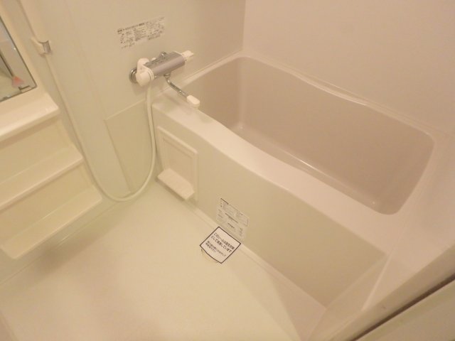 バス・シャワールーム　ゆったり過ごせるお風呂です