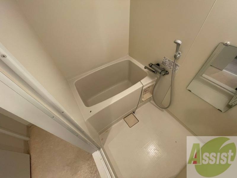 バス・シャワールーム　お風呂です。ゆっくりお風呂につかるのも体に良いですね～