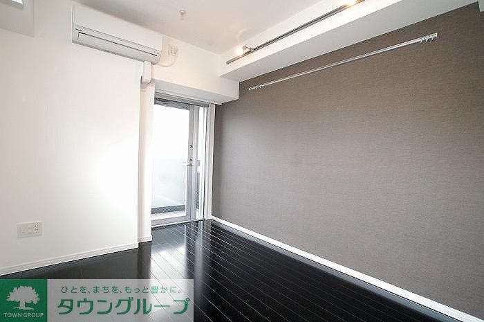 居室・リビング　反転タイプ