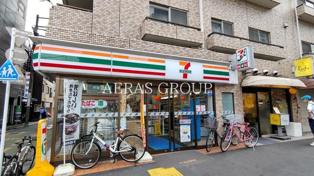 コンビニ　セブンイレブン根津駅前店（コンビニ）まで453m