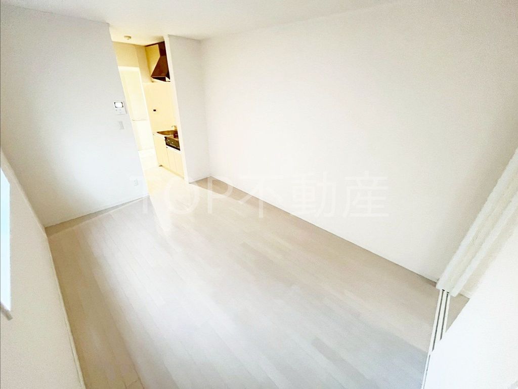 居室・リビング　玄関