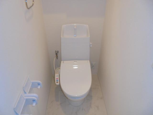 トイレ　シャワー付トイレ