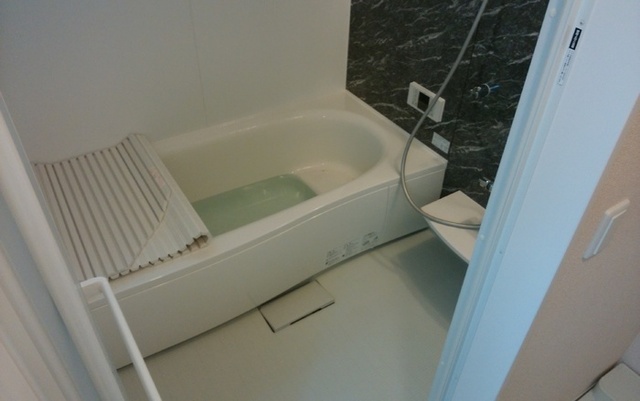 バス・シャワールーム　バス