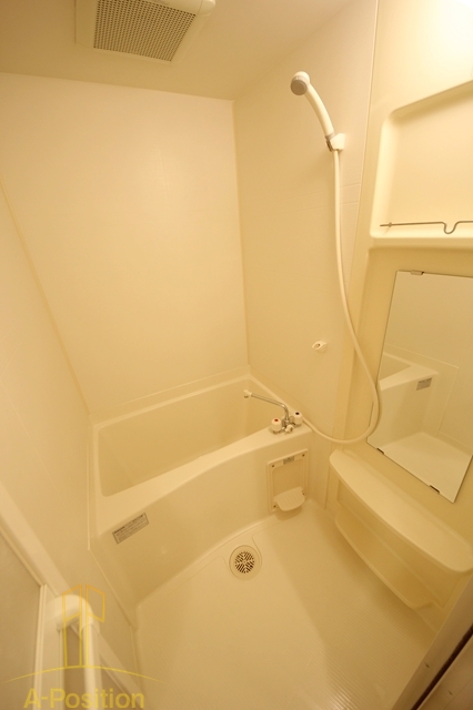 バス・シャワールーム　エスリード野田阪神駅前