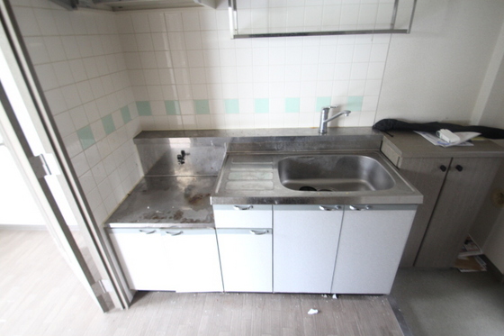 キッチン　※別部屋の写真です