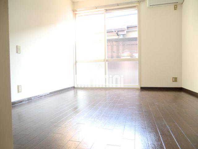 居室・リビング　一人暮しにピッタリサイズの１Ｋです！