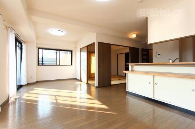 居室・リビング　３Ａ号室参照写真