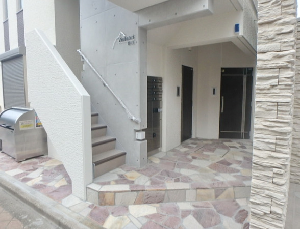 エントランス　ゆとりのあるエントランスです