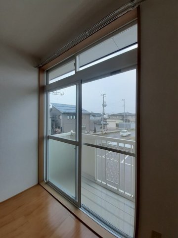 バルコニー　陽当たり良好なバルコニーです