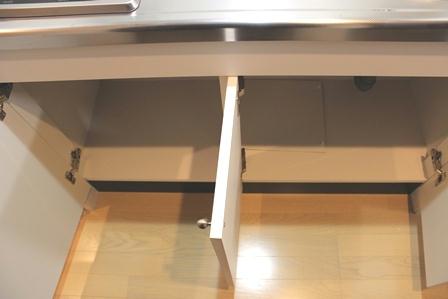キッチン　キッチン下収納あります。