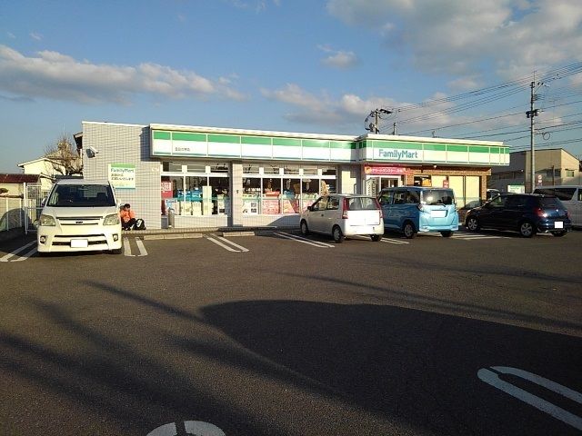 コンビニ　ファミリーマート日田淡窓店（コンビニ）まで550m