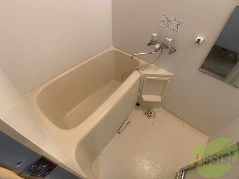 バス・シャワールーム　お風呂です。ゆっくりお風呂につかるのも体に良いですね～