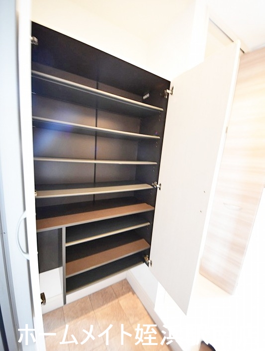 その他　★天井高靴箱で玄関スッキリ♪★※別部屋参考写真