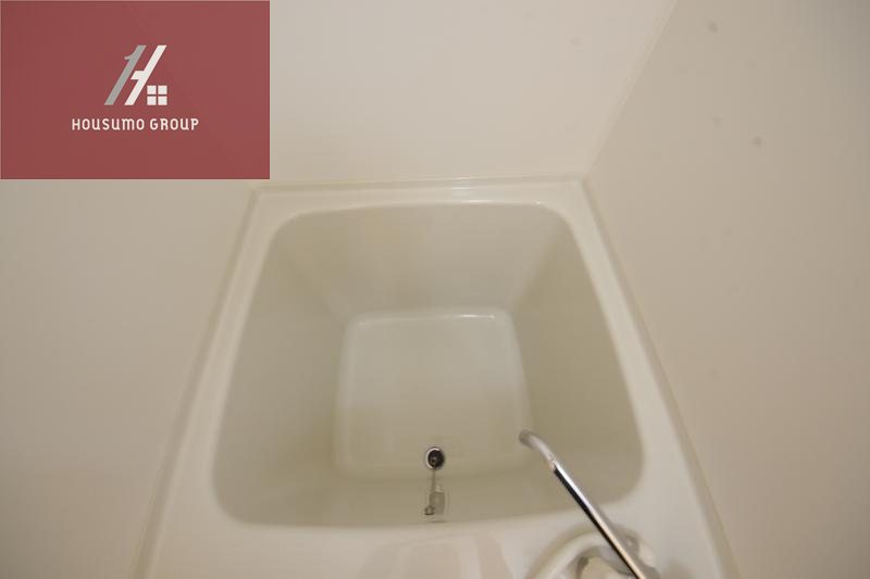 バス・シャワールーム　落ち着いた空間のお風呂です