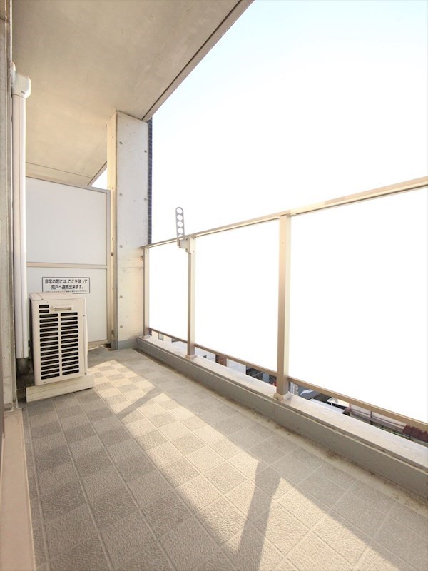 バルコニー　バルコニー