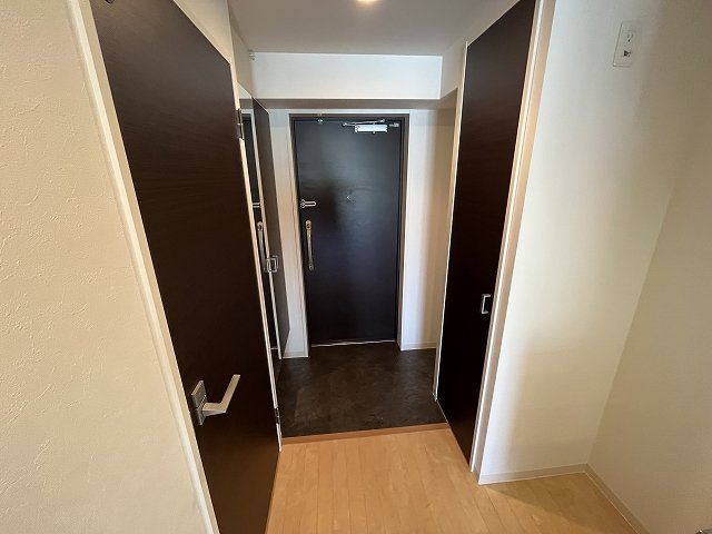 玄関　シューズ収納あります