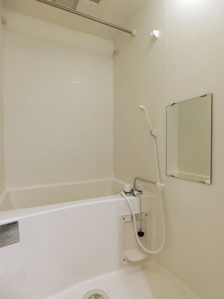 バス・シャワールーム　清潔感のある浴室です♪ゆったりお風呂に浸かって一日の疲れもす