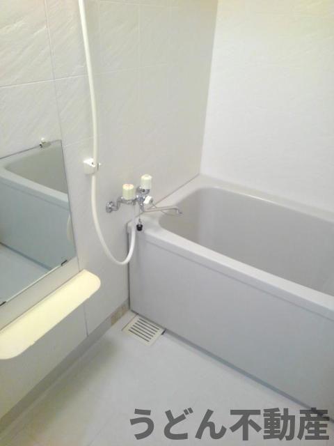 バス・シャワールーム　うどん県のお部屋探しはうどん不動産へ うどんちゃんとLINE