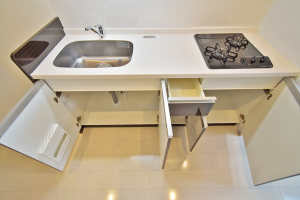 キッチン　収納もたっぷり