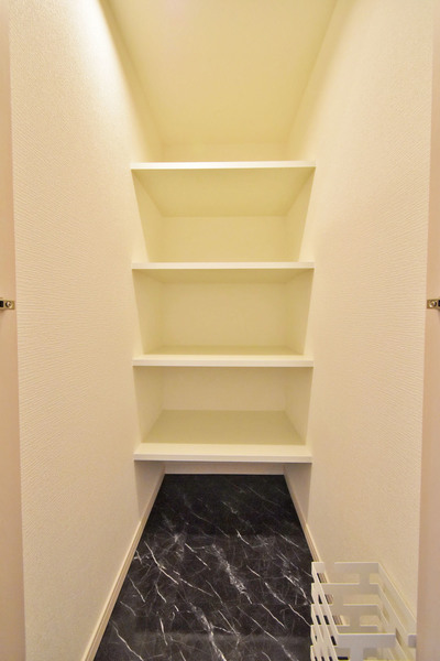 収納　シューズクローク