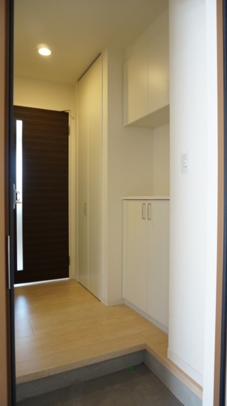 玄関　図面と現状に相違がある場合には現状を優先