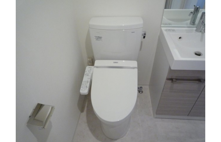 トイレ　反転タイプ