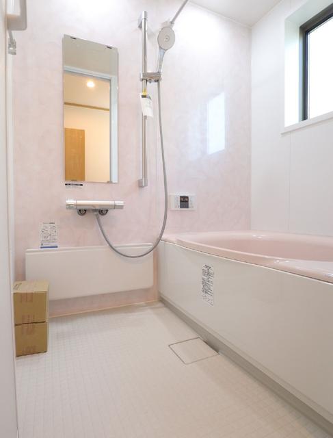 バス・シャワールーム　バス