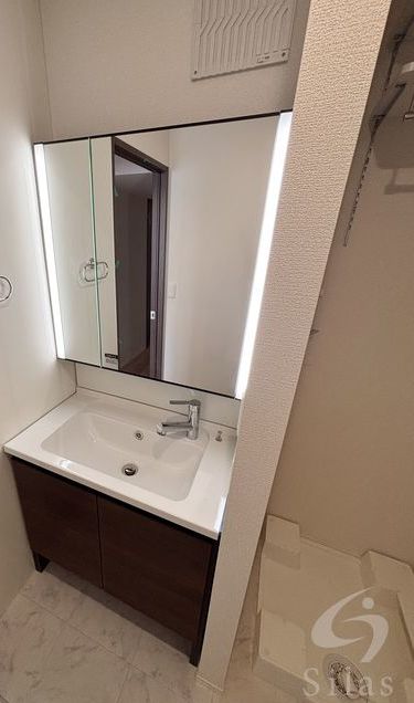 洗面設備　同仕様