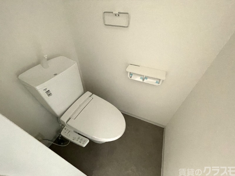 トイレ　冬場も安心の温水洗浄便座！