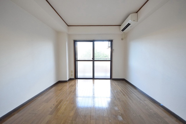 居室・リビング　～スッキリした間取りですね～