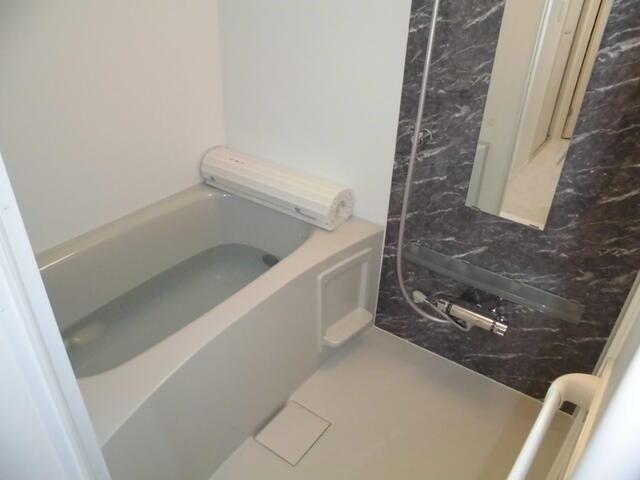 バス・シャワールーム　?