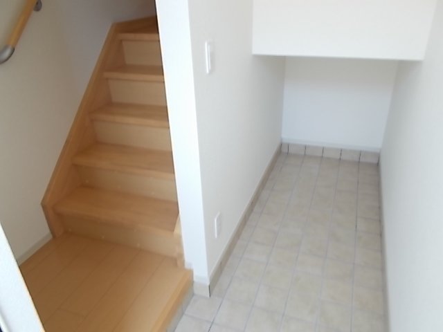 玄関　シンプルで使いやすい玄関です