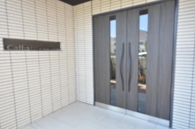 エントランス　入口