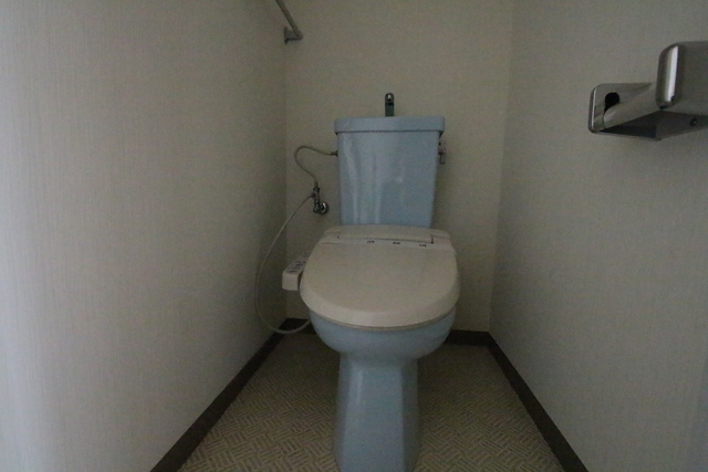 トイレ　写真は別部屋参考写真★