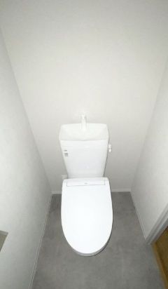 トイレ　別号室参考写真